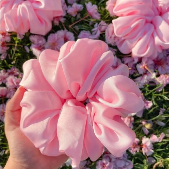 Scrunchies, Accessories, jewelry, handmade craft - Picture 1 of 1